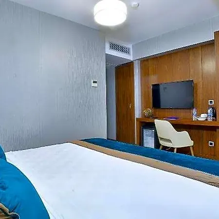 Hotel The Tango Taksim 4*